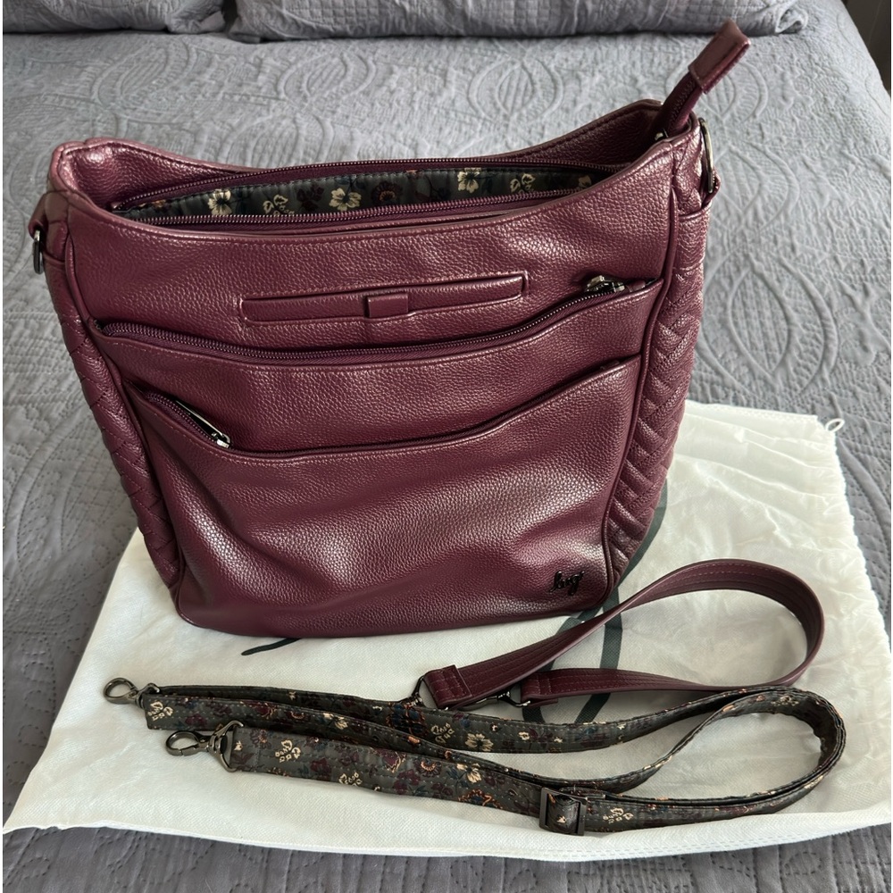 Lug Maroon Cable Car LV